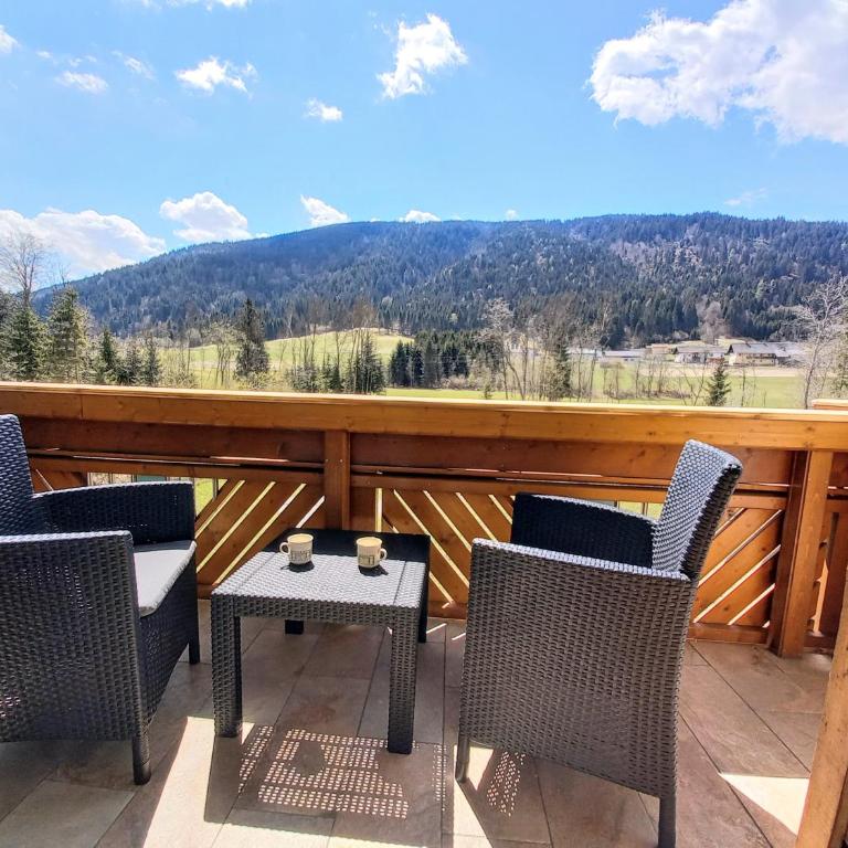 Alie Gusta - Apartment mit Blick auf die Berge - 4