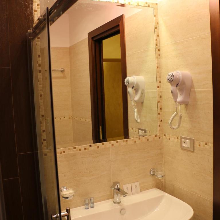 Excellence Suite - Camera Matrimoniale - 1