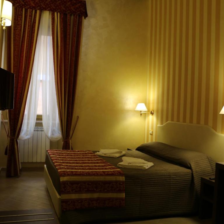 Excellence Suite - Camera Matrimoniale - 6