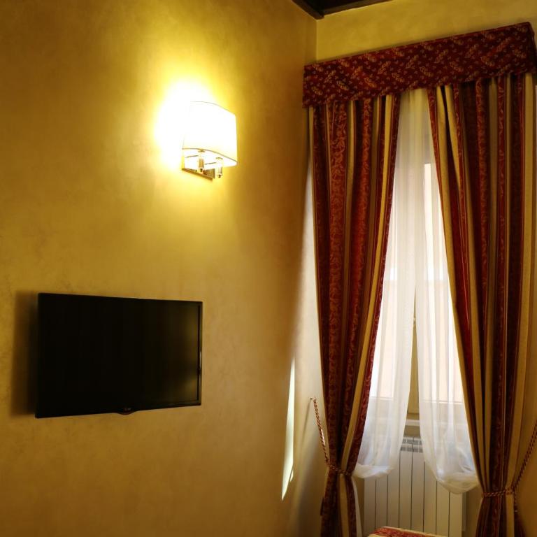 Excellence Suite - Camera Matrimoniale - 5