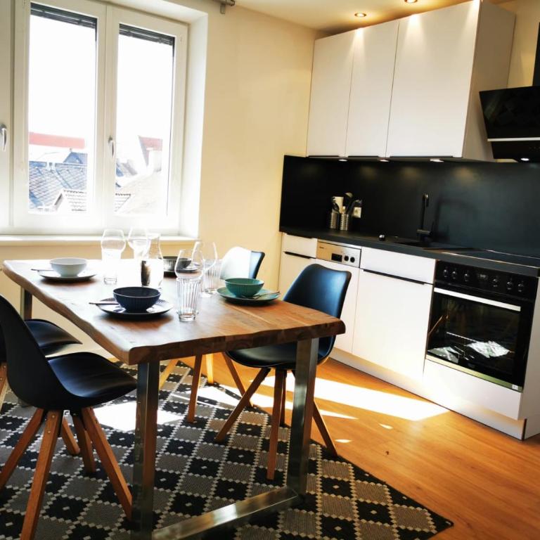 Charmante Zentrumswohnung mit Balkon und 80 zoll TV - Apartment mit 1 Schlafzimmer - 5