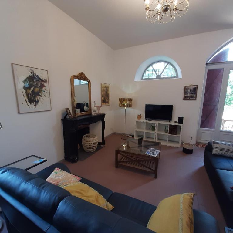 F3 FENETRE SUR JARDIN VUE MER ET MONTAGNE pour 4 VOYAGEURS - Villa 1 Chambre - 4