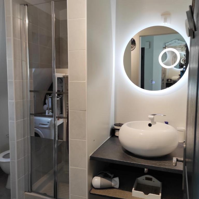 Appartement Saint Malo vue sur mer, parking vélo privé , Ferry, plage et commerces à 50 m - Appartamento con Vista Mare - 20