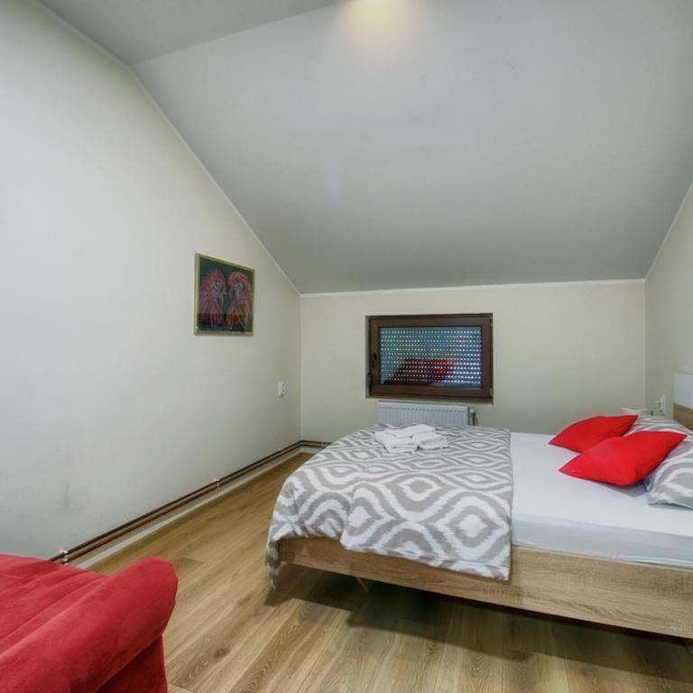 Vila Chess - Deluks Soba s Bračnim Krevetom i Pomoćnim Ležajem - 22