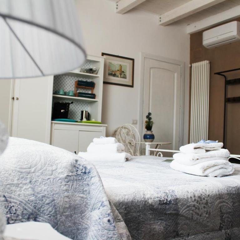 B&B Villa Lilla spiaggia inclusa e bici gratuite a San Benedetto del Tronto Camere con terrazzo e Colazione inclusa - Camera Matrimoniale con Balcone - 12