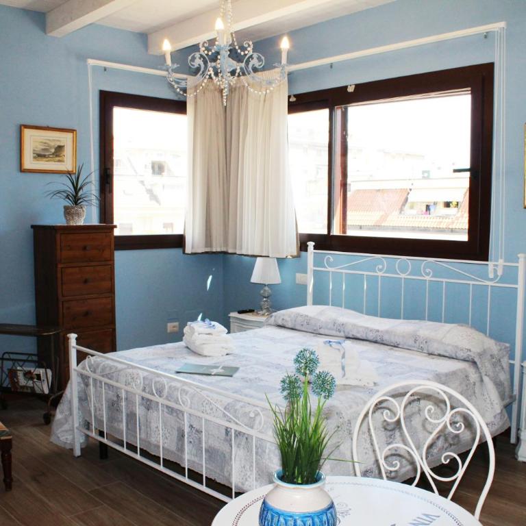 B&B Villa Lilla spiaggia inclusa e bici gratuite a San Benedetto del Tronto Camere con terrazzo e Colazione inclusa - Camera Matrimoniale con Balcone - 17