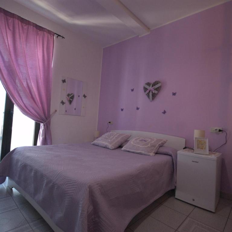 B&B Vittorio Emanuele - Camera Quadrupla con Bagno Privato - 15