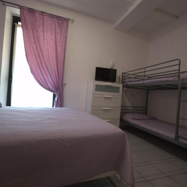B&B Vittorio Emanuele - Camera Quadrupla con Bagno Privato - 19