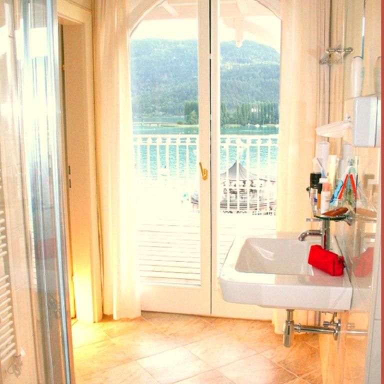 Seehotel Astoria - Doppelzimmer mit Balkon und Seeblick - 1