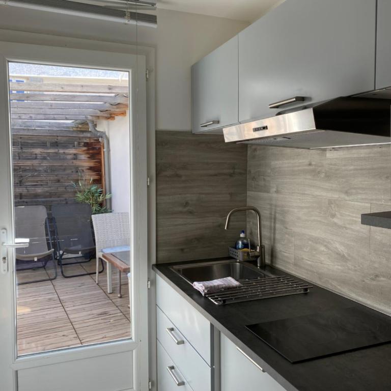 Intérieurs-Cour - Appartement avec Terrasse - 2