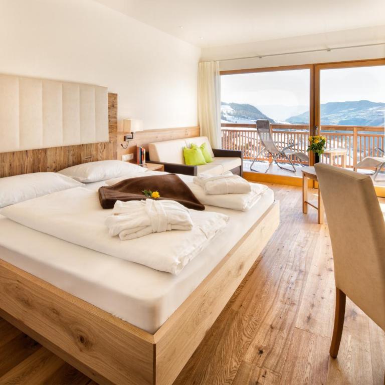 Hotel Gasthof Kircher - Camera Matrimoniale Deluxe con Balcone - 1