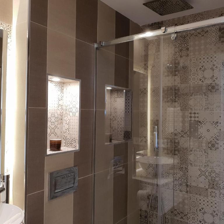 FANTASTIC APARTMENT IN FRONT OF THE SEA & MARINA - Apartamento de 2 dormitorios - 25