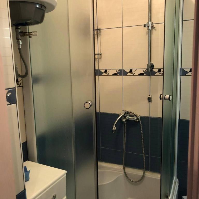 Ozrenska bašta apartmani - Family Studio - 1