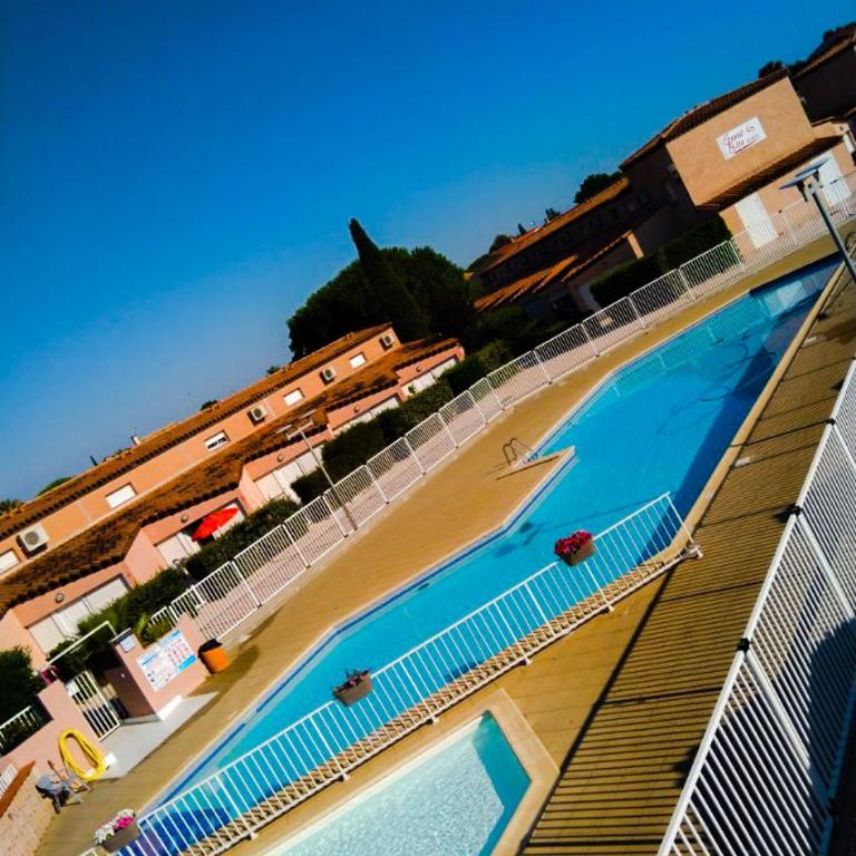 Charmante maison avec piscine - Maison 2 Chambres - 22