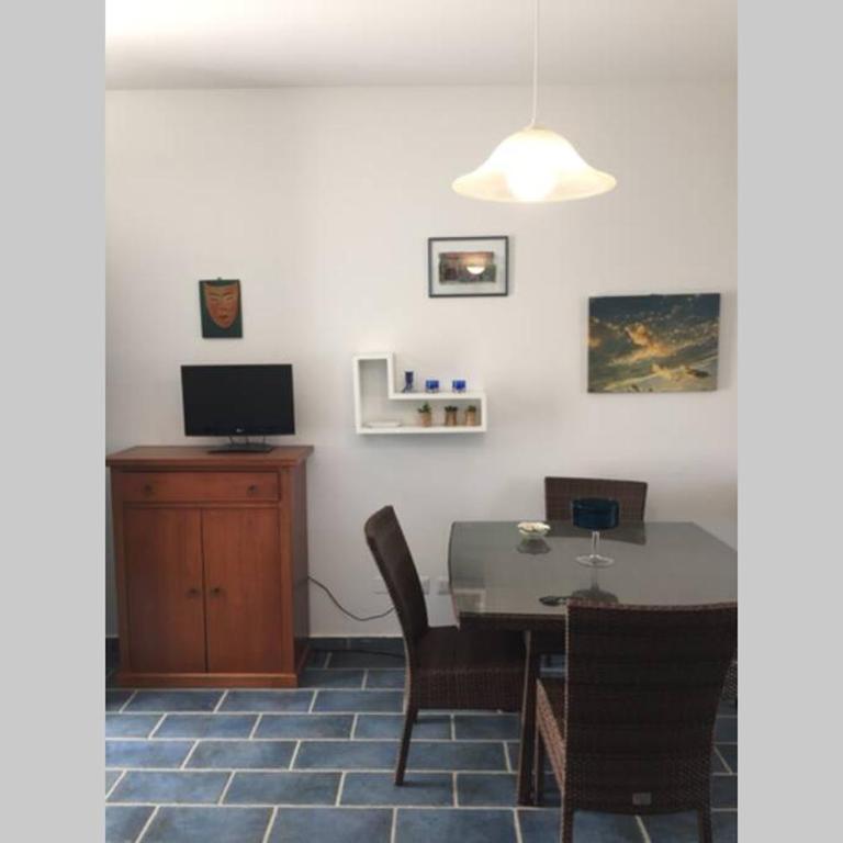 Vacanze isolane - Appartamento con 2 Camere da Letto - 2