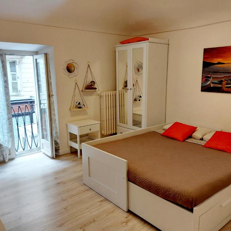 Quadrilocale ELI 6 centralissimo zona Piazza Bodoni - Two-Bedroom Apartment - 9