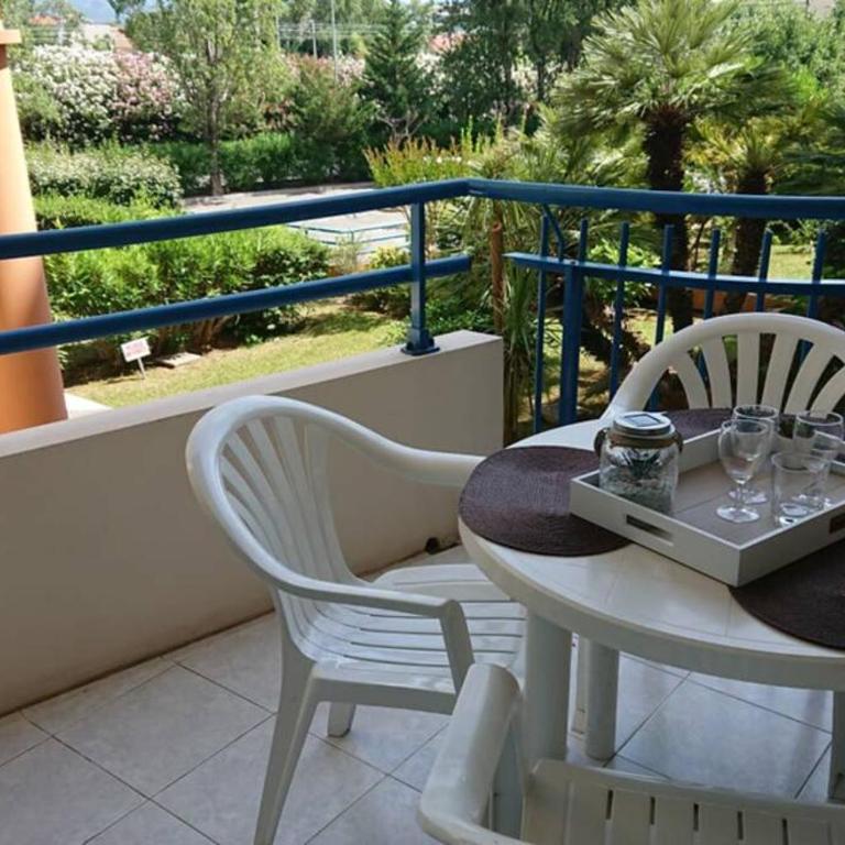 T2 climatisé à 5 minutes à pied de la plage avec parking, piscine et wifi - Appartamento con 1 Camera da Letto - 4