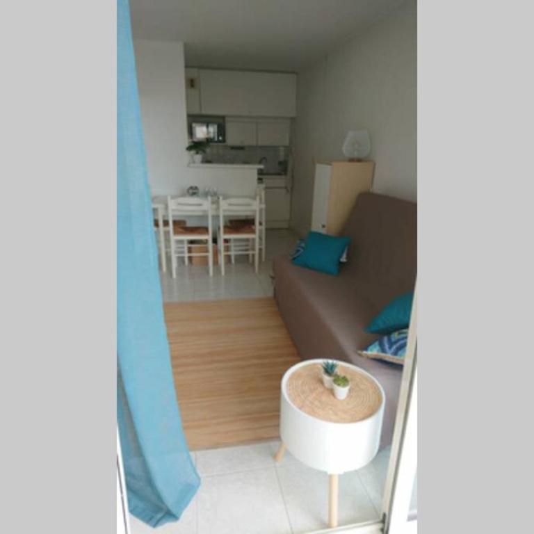 T2 climatisé à 5 minutes à pied de la plage avec parking, piscine et wifi - Appartamento con 1 Camera da Letto - 5