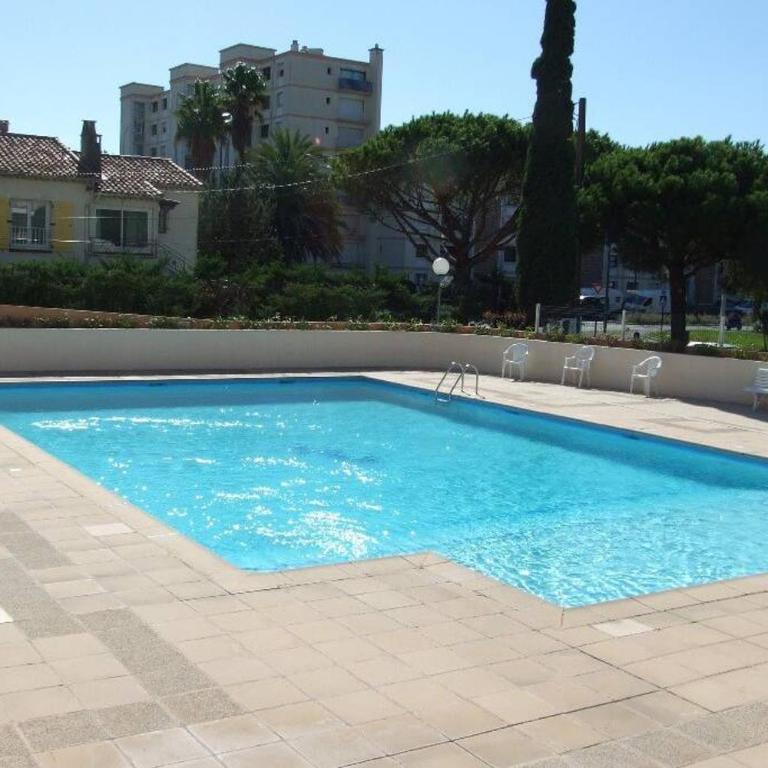 T2 climatisé à 5 minutes à pied de la plage avec parking, piscine et wifi - Appartamento con 1 Camera da Letto - 2