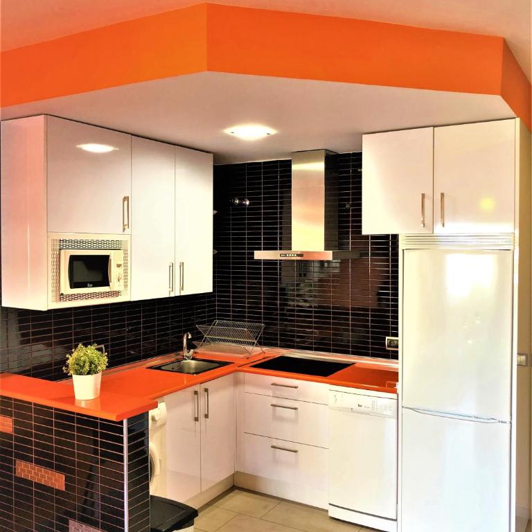 Precioso apartamento frente al mar Benalbeach - One-Bedroom Apartment - 8