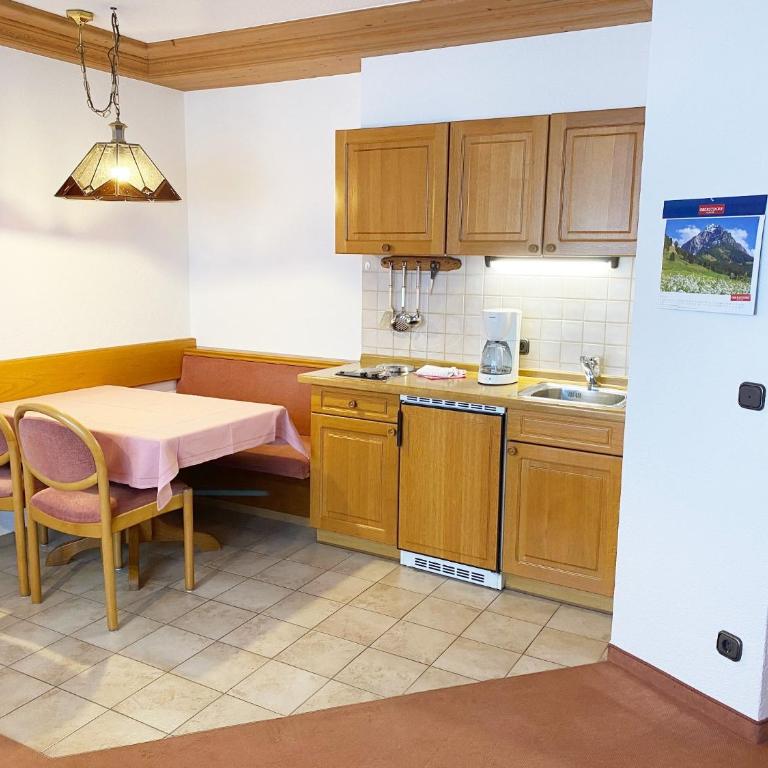 Haus Central Oberstdorf - Apartment mit 1 Schlafzimmer - Söllereck - 10