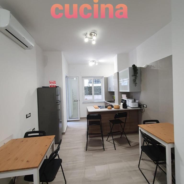 @home Napoli - Appartamento - 24