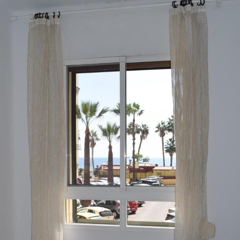 Apartamento a 50 metros de la playa malagueta con vistas al mar - Apartment - 17