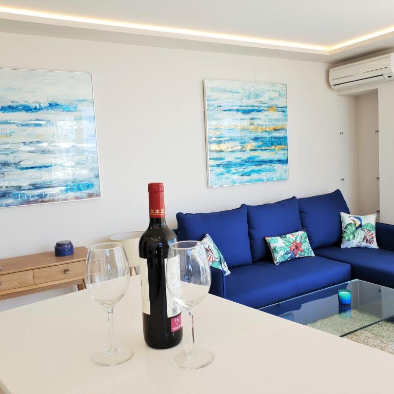 FANTASTIC APARTMENT B IN FRONT OF THE SEA & MARINA - Apartamento de 2 dormitorios - 8