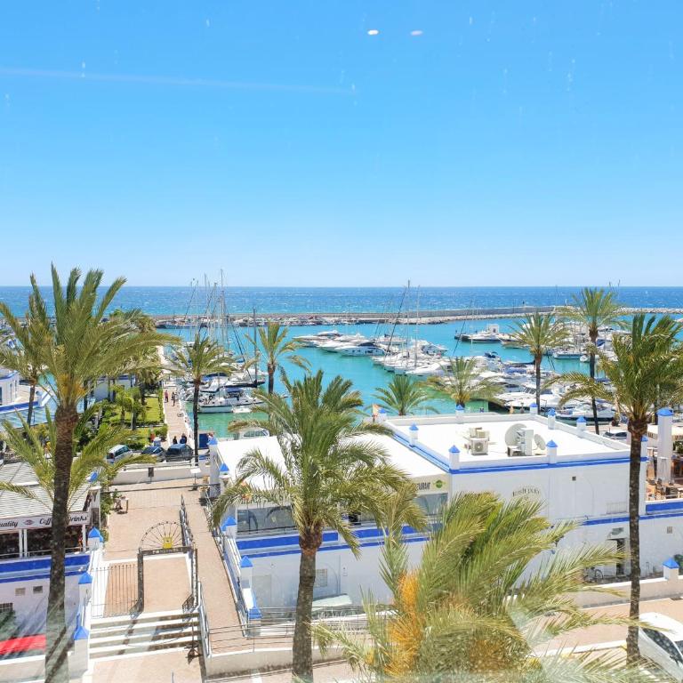 FANTASTIC APARTMENT B IN FRONT OF THE SEA & MARINA - Apartamento de 2 dormitorios - 15