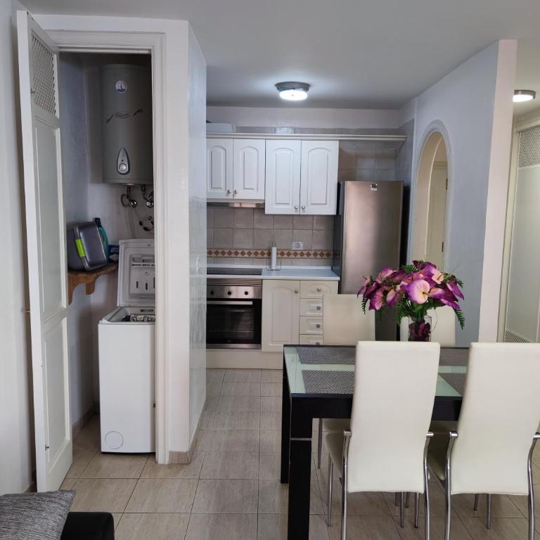 Los Cristianos - heated swimming pool air-conditioned - Apartamento de 2 dormitorios - 10