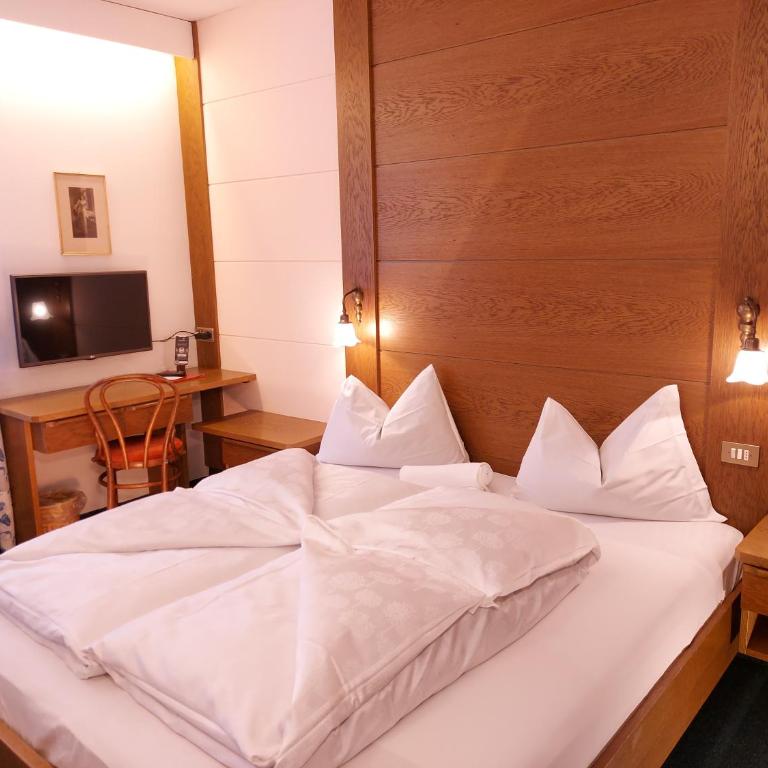 Hotel Schuster - Chambre Double - Annexe - 4
