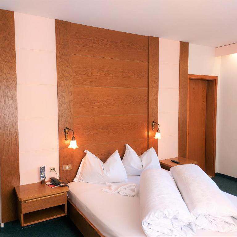 Hotel Schuster - Chambre Double - Annexe - 9