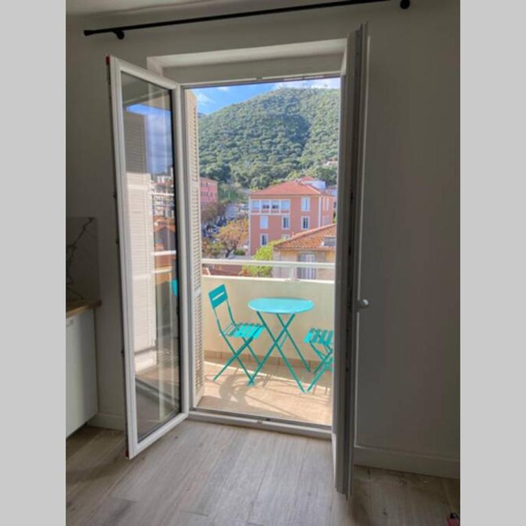 Ajaccio magnifique T2 neuf 40m2 avec balcon au Trottel 4 couchages wifi Clim parking plage à pieds 100m - Apartment mit 1 Schlafzimmer - 8