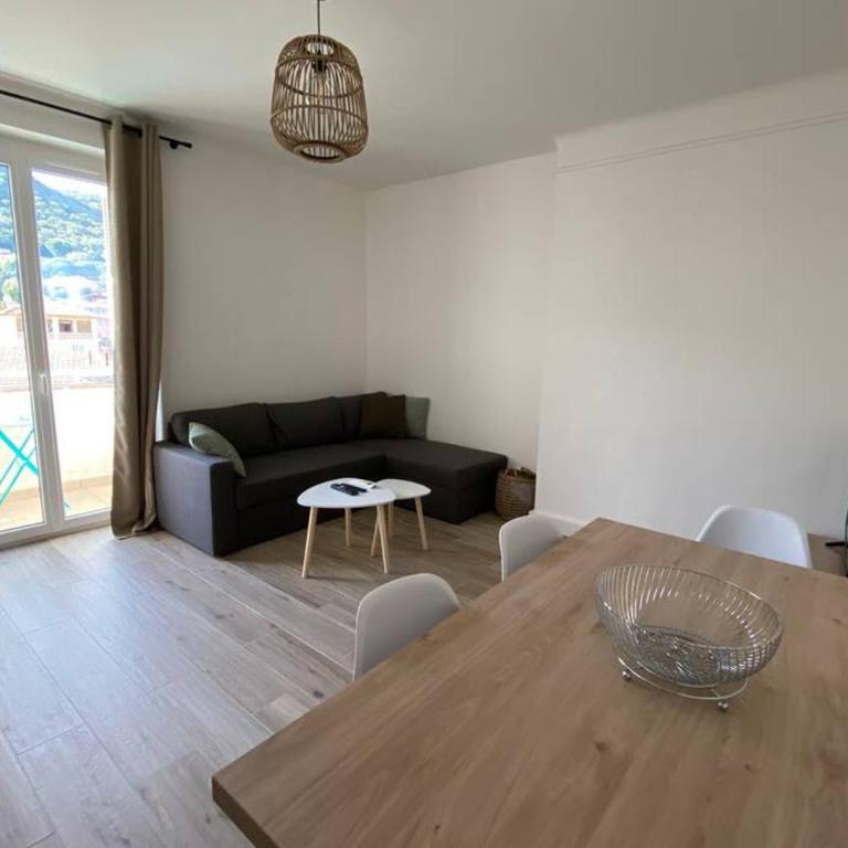Ajaccio magnifique T2 neuf 40m2 avec balcon au Trottel 4 couchages wifi Clim parking plage à pieds 100m - Apartment mit 1 Schlafzimmer - 4