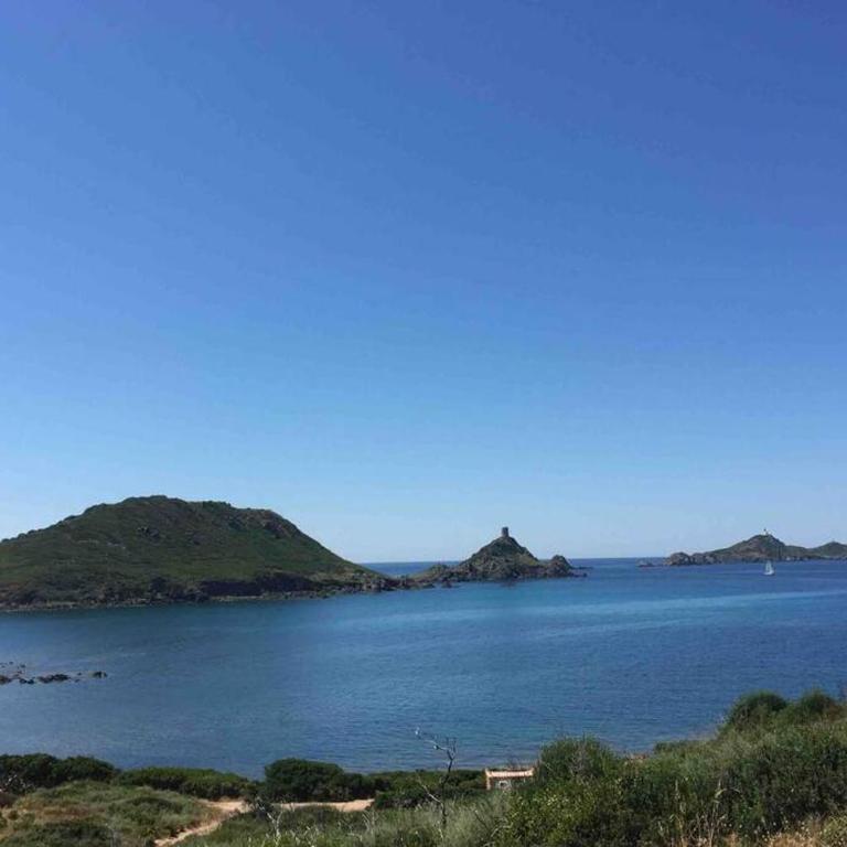 Ajaccio magnifique T2 neuf 40m2 avec balcon au Trottel 4 couchages wifi Clim parking plage à pieds 100m - Apartment mit 1 Schlafzimmer - 55