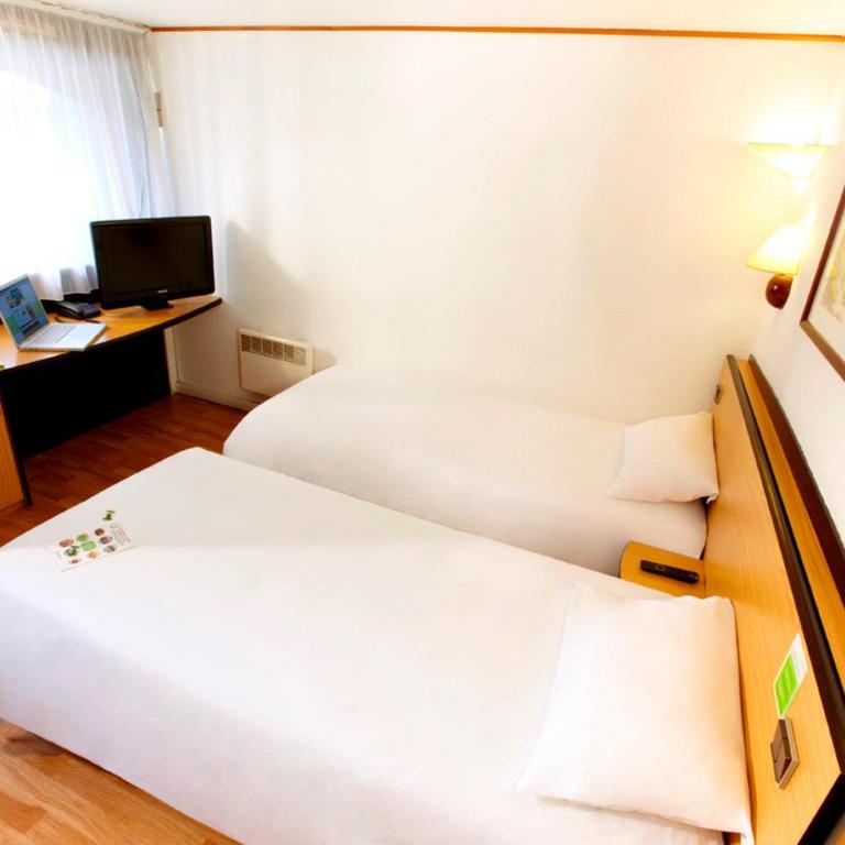 Campanile Calais - Chambre Lits Jumeaux - 4