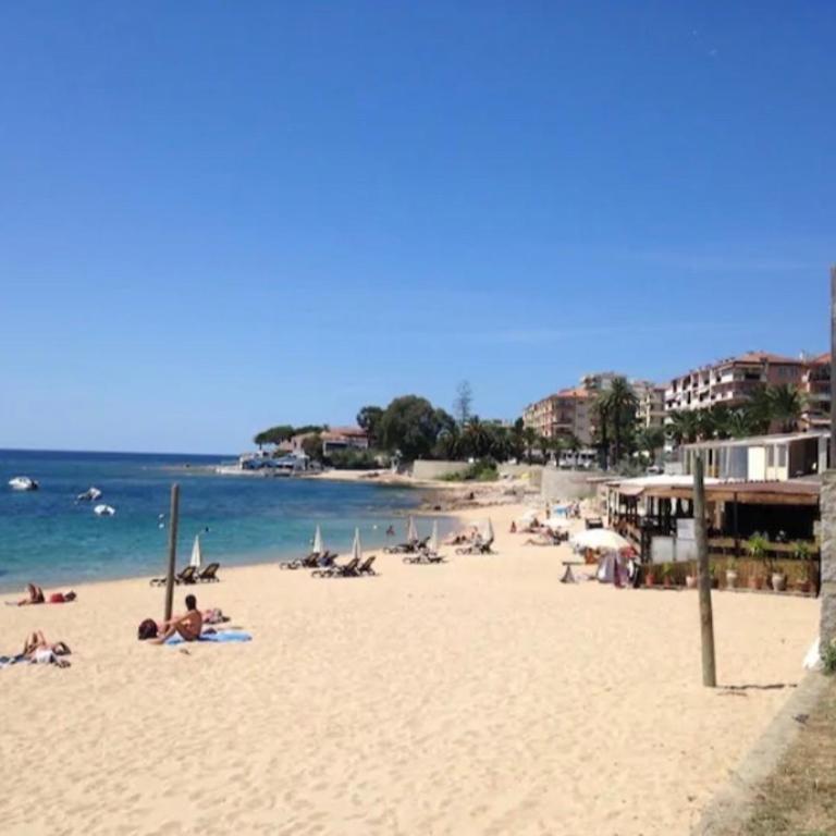 Ajaccio magnifique T2 neuf 40m2 avec balcon au Trottel 4 couchages wifi Clim parking plage à pieds 100m - Apartment mit 1 Schlafzimmer - 1