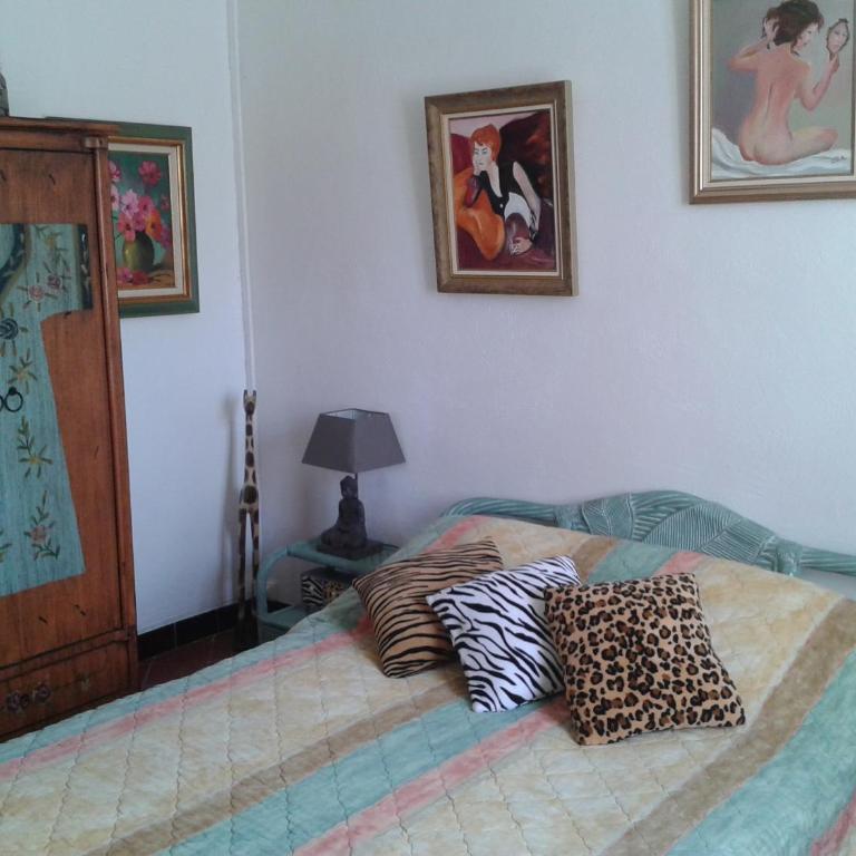 B&B Le Clos des Cigales - Chambre Double - Vue sur Jardin - 8
