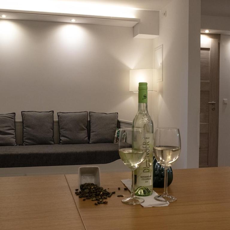 CLAUS RESCH APPARTEMENTS - E-Bike, Wandern, Minigolf, Familie, Urlaub an der Weinstraße - Appartement - Rez-de-Chaussée - 2