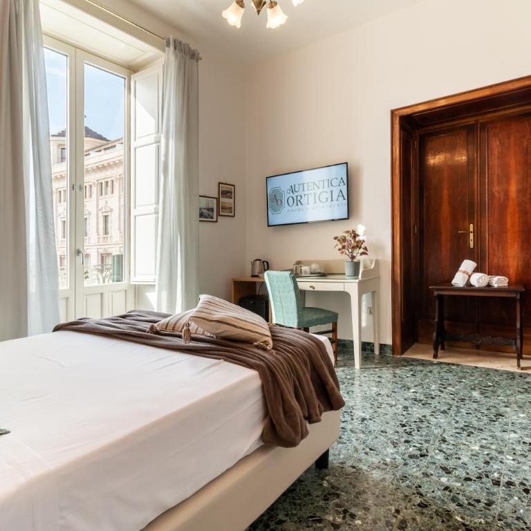 Autentica Ortigia - Double Room with Sea View - 12