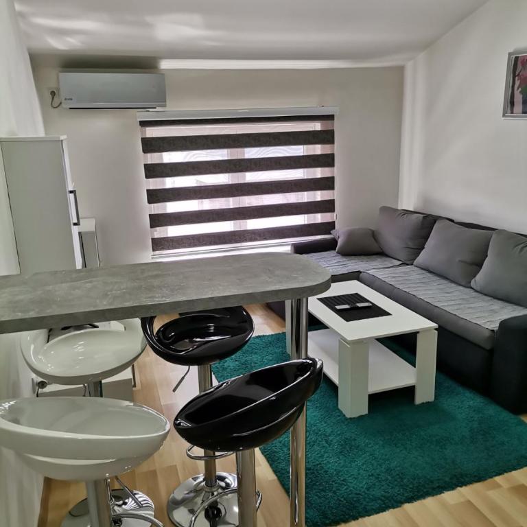 Centar Apartman ENMI 111 - One-Bedroom Apartment - 2