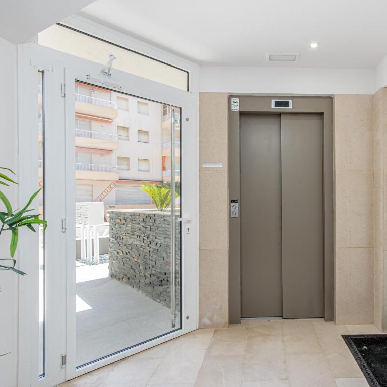 M A R I V E N T Suite with terrace private - Three-Bedroom Apartment - 32