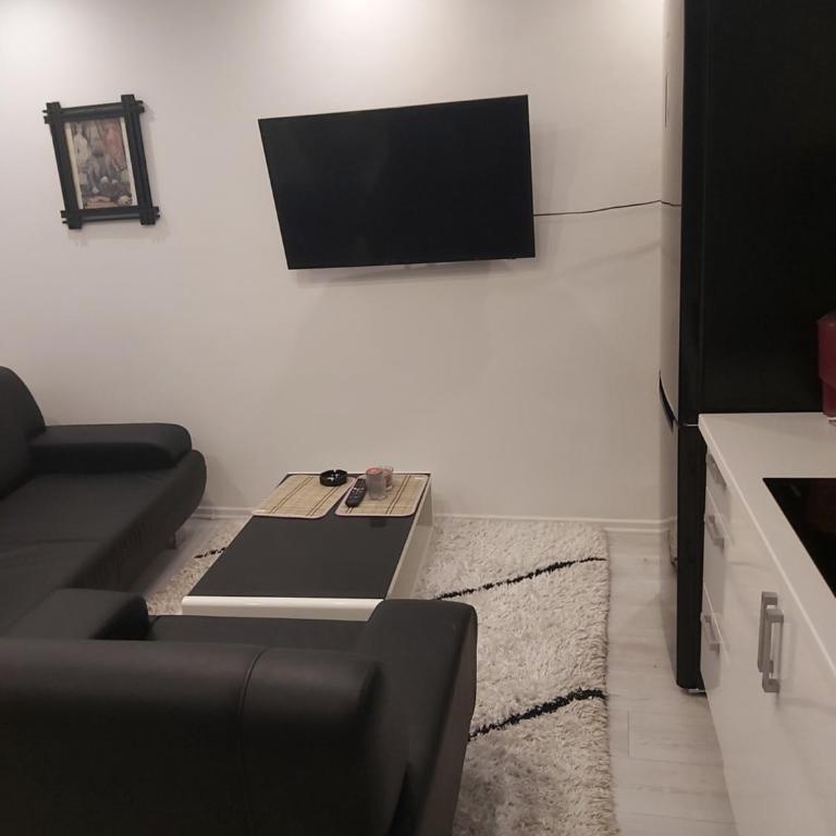 Walk Everywhere - Old Town Apartment - One-Bedroom Apartment - 17