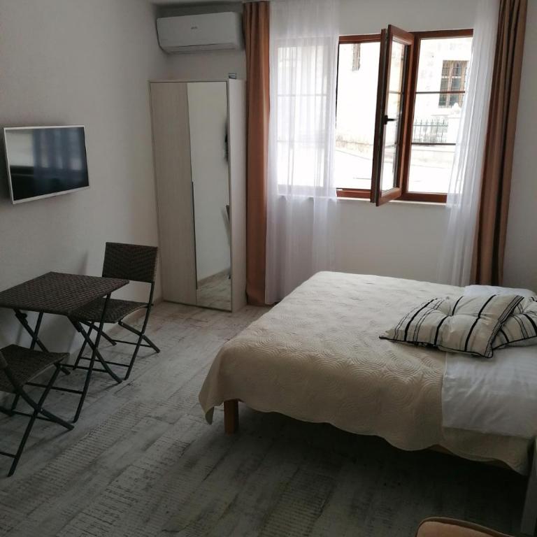 VILA MIRA - Deluks Studio sa Bračnim Krevetom (King-size) - 4