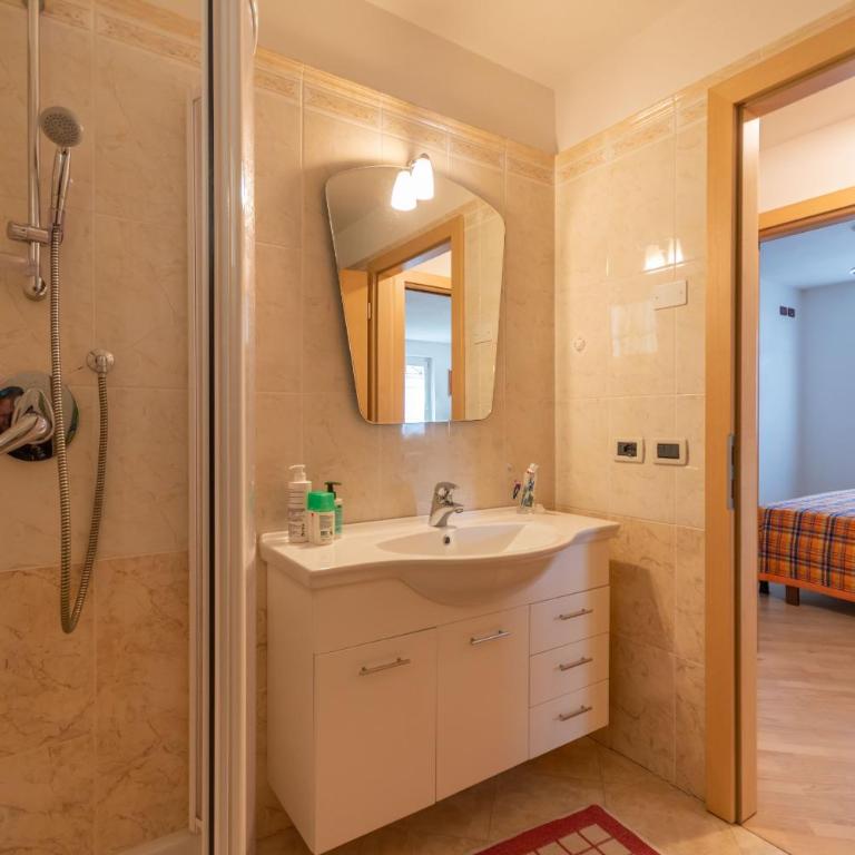 Casa Biondi - Appartamento con 2 Camere da Letto - 39