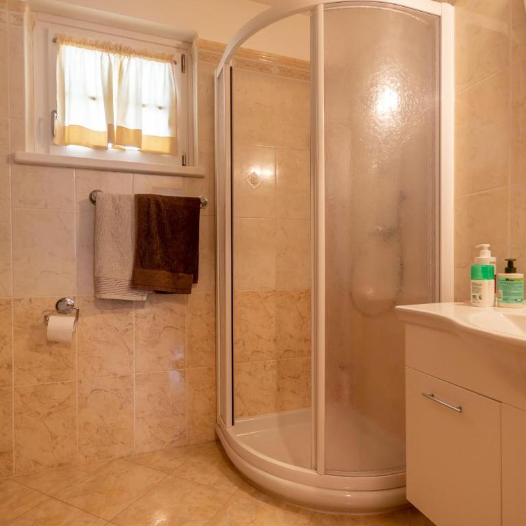 Casa Biondi - Appartamento con 2 Camere da Letto - 40