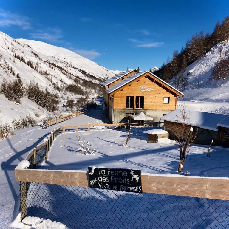 La Ferme des Étroits - Chambre Double - Vue sur Montagne - 19