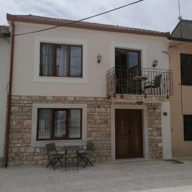 VILA MIRA - Deluks Studio sa Bračnim Krevetom (King-size) - 2