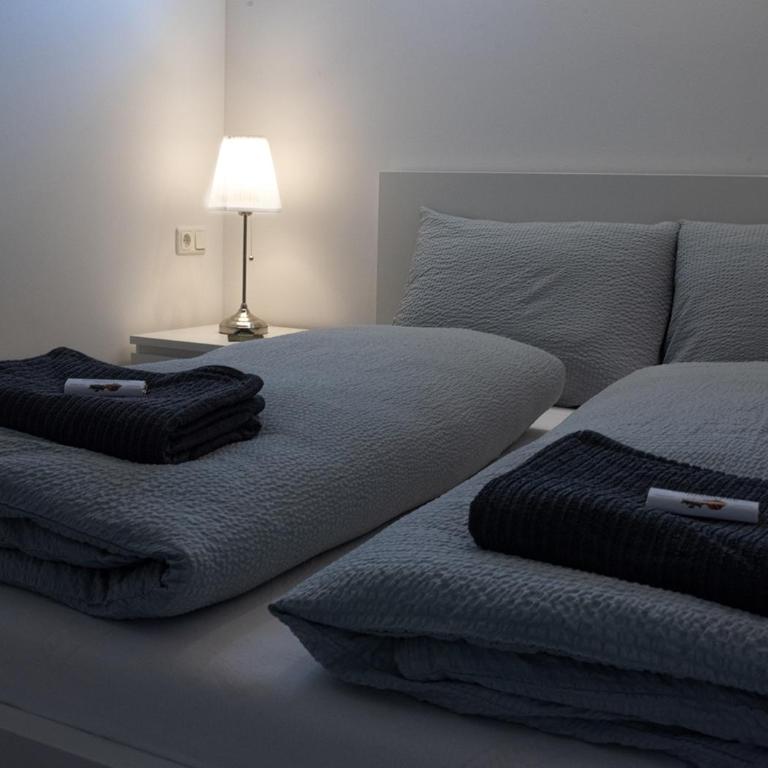 CLAUS RESCH APPARTEMENTS - E-Bike, Wandern, Minigolf, Familie, Urlaub an der Weinstraße - Appartement - Rez-de-Chaussée - 3