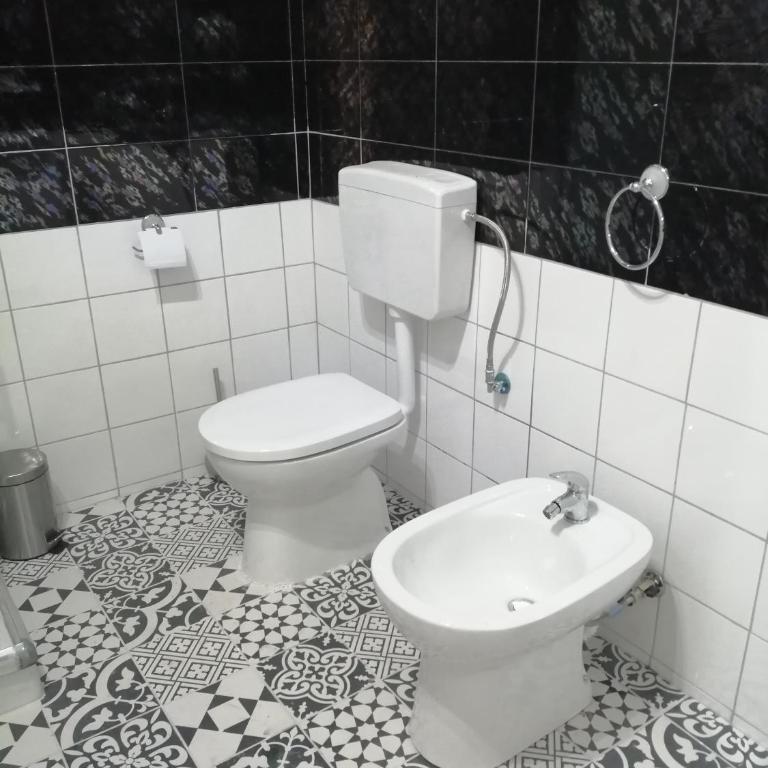 Salvone's house B&B - Camera Matrimoniale con Bagno Privato - 8